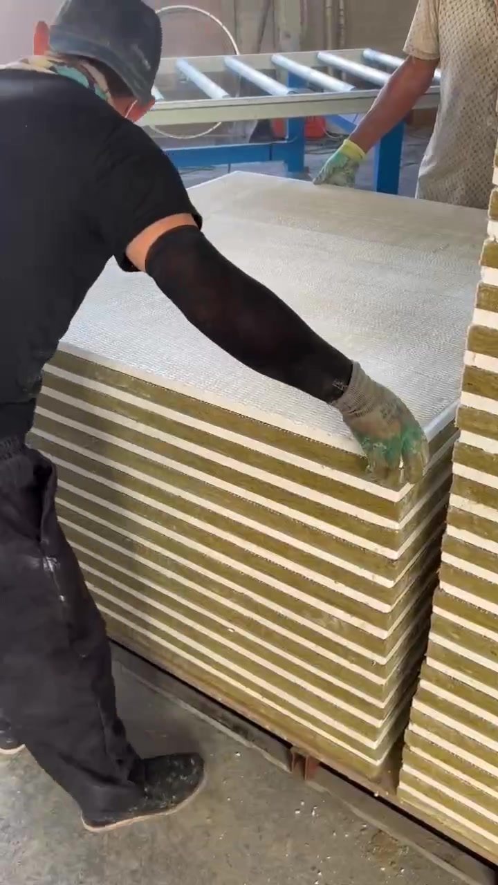 烨凯岩棉 专注高品质外墙岩棉板生产与定制服务